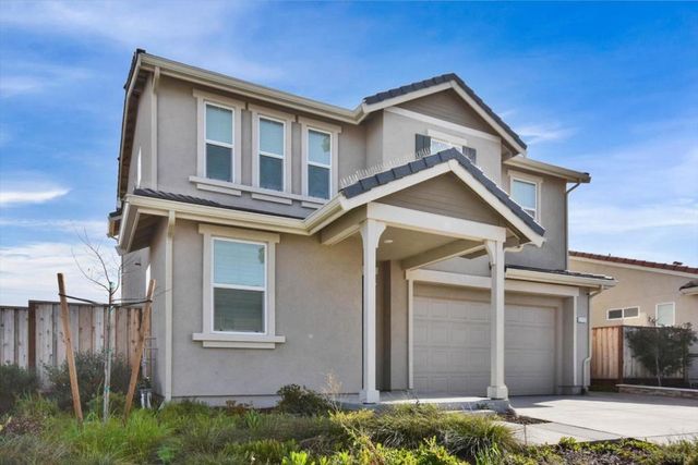 2160 Fuchsia Drive, Hollister, CA 95023