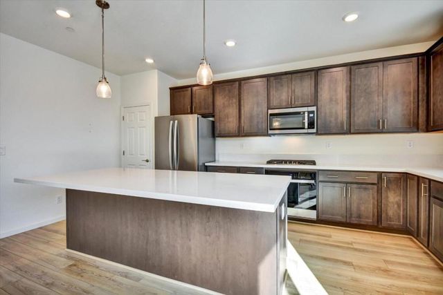 2160 Fuchsia Drive, Hollister, CA 95023