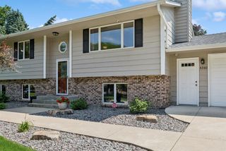 4260 Heine Strasse Street, Eagan, MN 55122