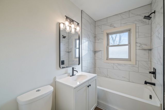 413 19th Street, West Des Moines, IA 50265