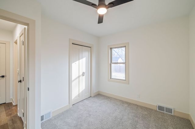 413 19th Street, West Des Moines, IA 50265