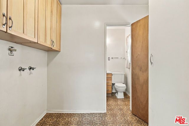 8501 Petaluma Drive, Los Angeles, CA 91352