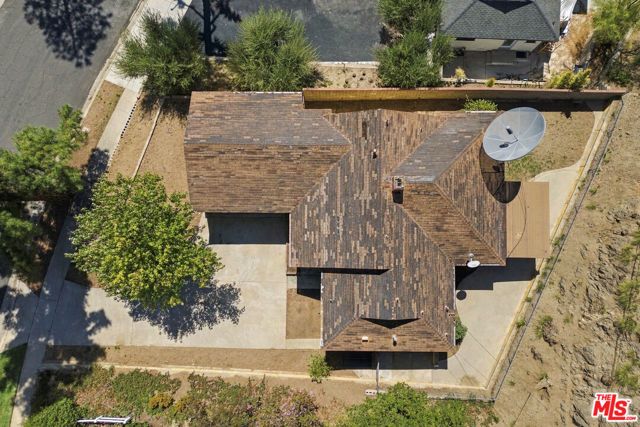 8501 Petaluma Drive, Los Angeles, CA 91352