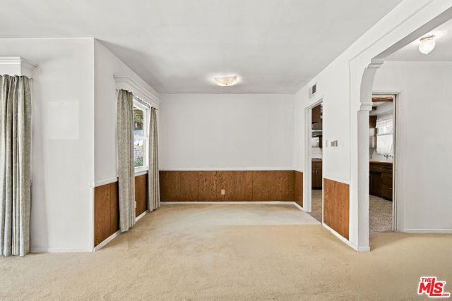 8501 Petaluma Drive, Los Angeles, CA 91352