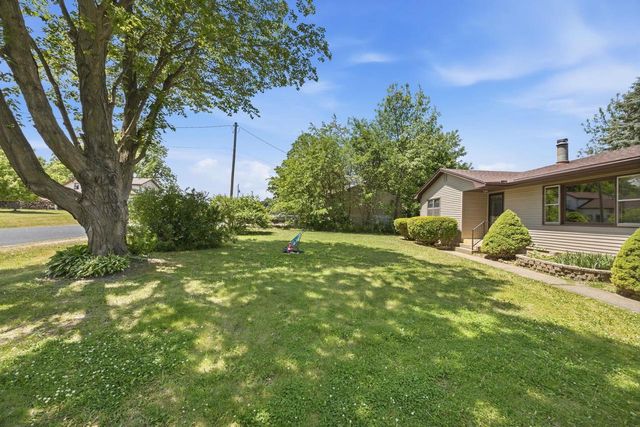 740 Bliven Road, Edgerton, WI 53534