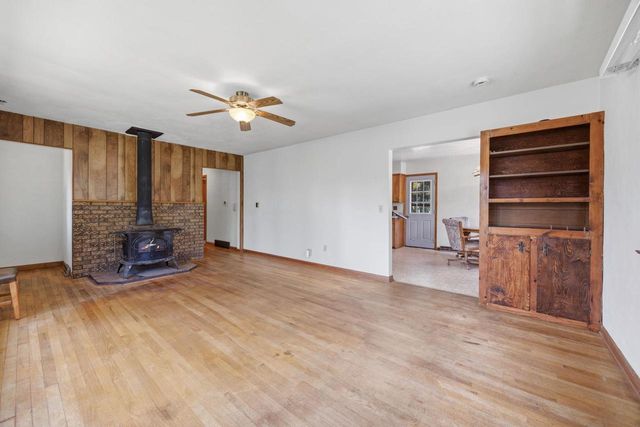 740 Bliven Road, Edgerton, WI 53534