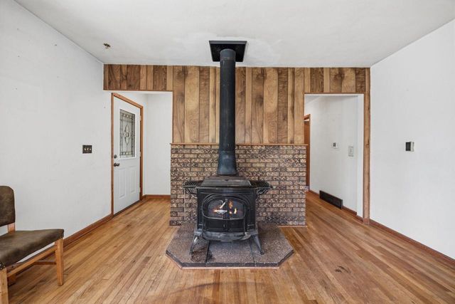 740 Bliven Road, Edgerton, WI 53534