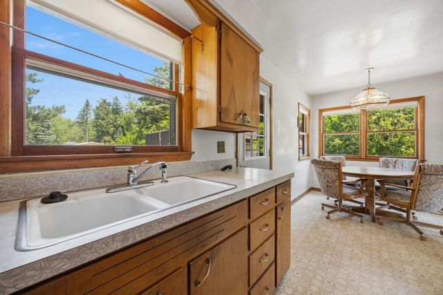 740 Bliven Road, Edgerton, WI 53534