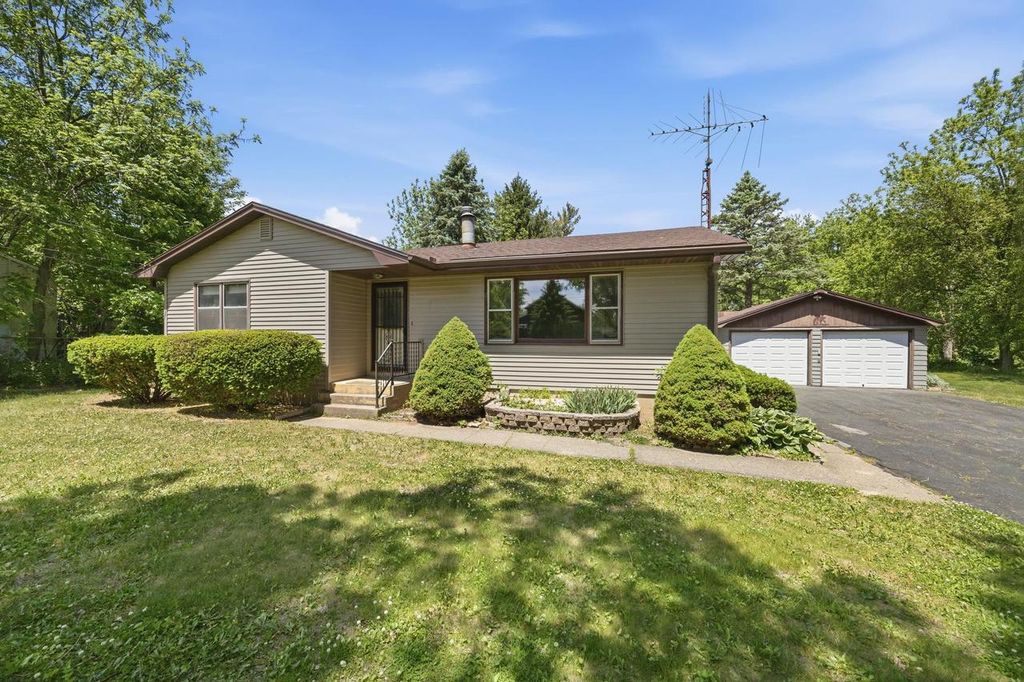 740 Bliven Road, Edgerton, WI 53534