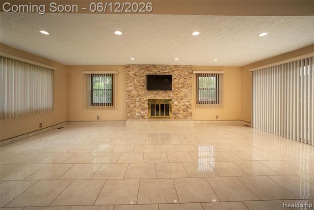 5061 Temple Drive, Sterling Heights, MI 48310