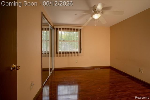 5061 Temple Drive, Sterling Heights, MI 48310