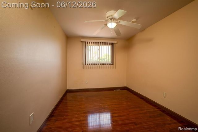 5061 Temple Drive, Sterling Heights, MI 48310