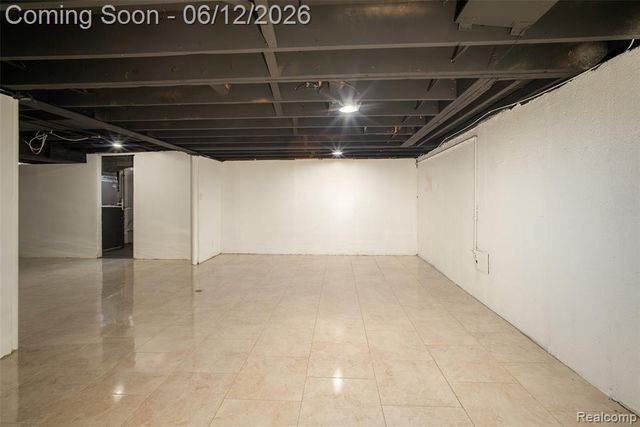 5061 Temple Drive, Sterling Heights, MI 48310