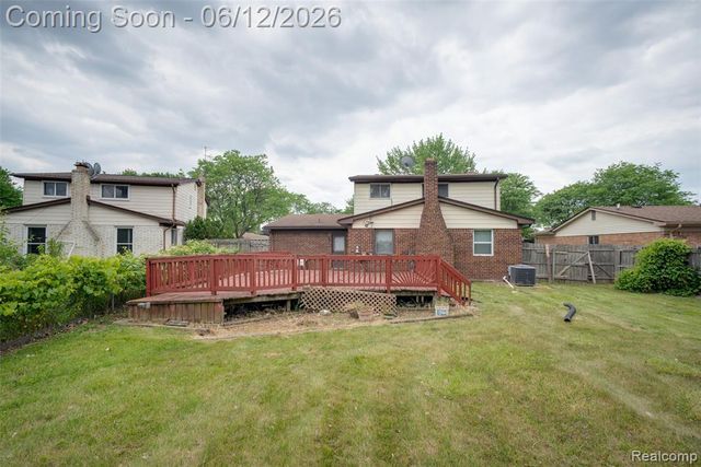 5061 Temple Drive, Sterling Heights, MI 48310