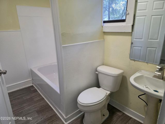 454 LINWOOD Avenue, Jacksonville, FL 32206