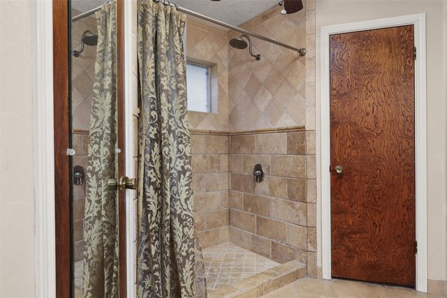 2518 Taylor Lane, Deer Park, TX 77536