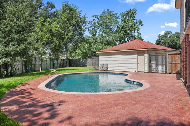 2518 Taylor Lane, Deer Park, TX 77536