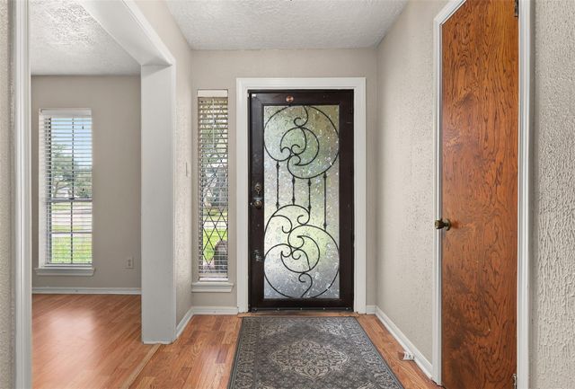2518 Taylor Lane, Deer Park, TX 77536