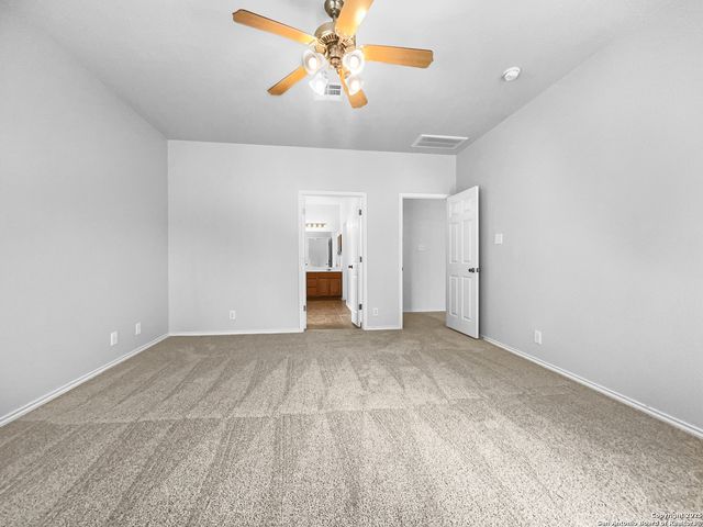 541 Triple Crown, Schertz, TX 78108