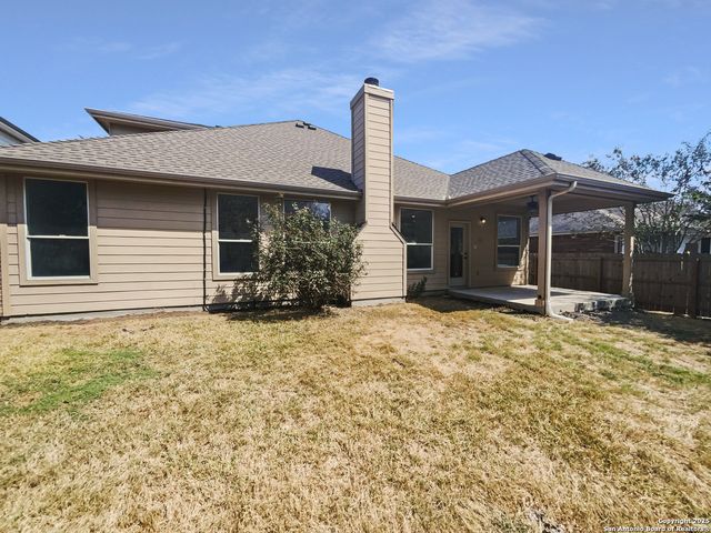 541 Triple Crown, Schertz, TX 78108