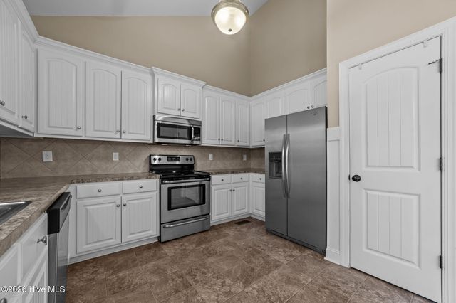 3128 Chesswood Lane, Winterville, NC 28590