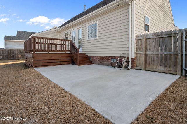 3128 Chesswood Lane, Winterville, NC 28590