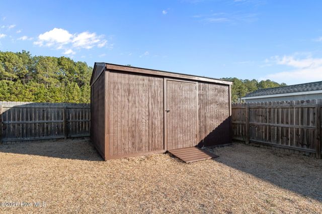 3128 Chesswood Lane, Winterville, NC 28590