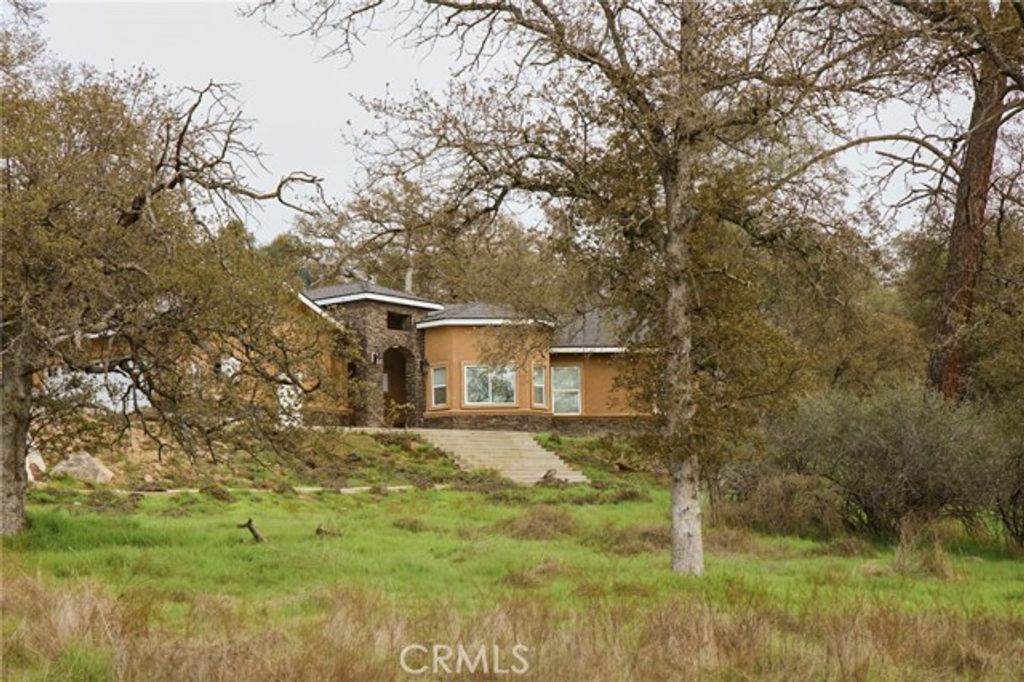 43243 Long Hollow Drive, Coarsegold, CA 93614