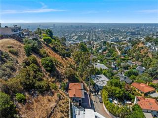 8655 Hillside, Los Angeles, CA 90069