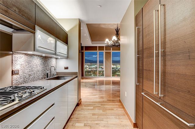 3750 Las Vegas Boulevard 2711, Las Vegas, NV 89158