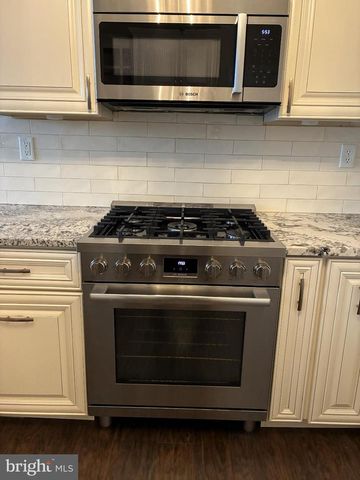 186 LATTICE LN, Collegeville, PA 19426