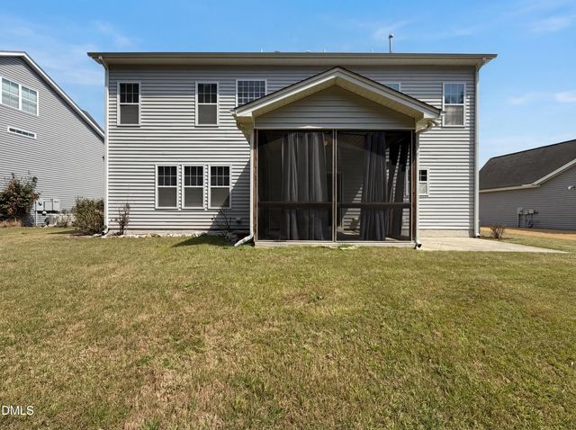 4097 Weavers Pond Drive, Zebulon, NC 27597