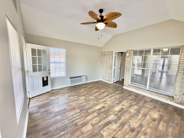 1425 CARLTON RIDGE DR, Cordova, TN 38016