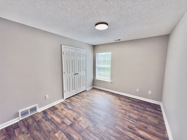 1425 CARLTON RIDGE DR, Cordova, TN 38016