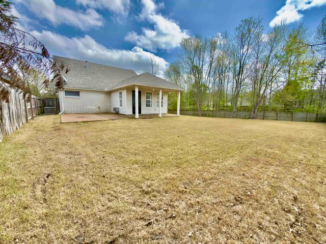 1425 CARLTON RIDGE DR, Cordova, TN 38016