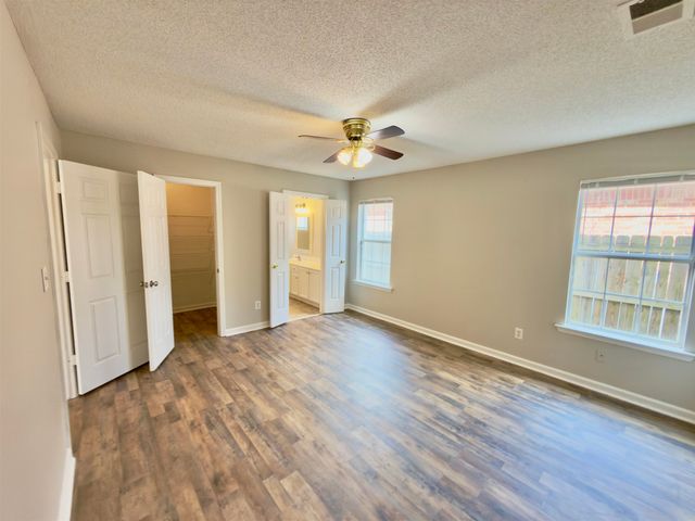 1425 CARLTON RIDGE DR, Cordova, TN 38016