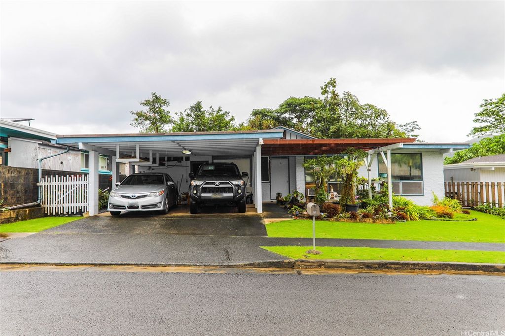 47-481 Ahulimanu Place, Kaneohe, HI 96744