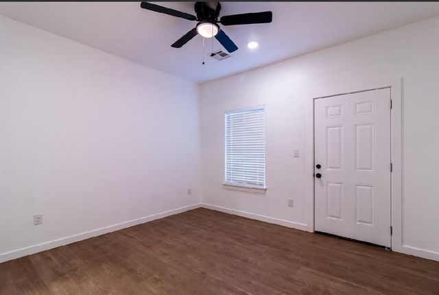 8800 N Shartel Avenue A & B, Oklahoma City, OK 73114