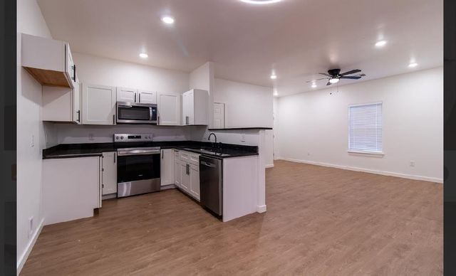 8800 N Shartel Avenue A & B, Oklahoma City, OK 73114