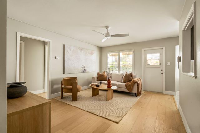 2708 Carnarvon LN, Austin, TX 78704