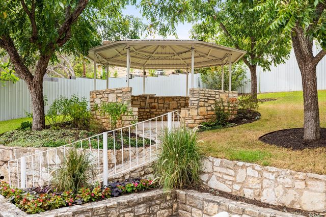 2708 Carnarvon LN, Austin, TX 78704