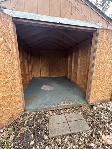 5551 Winding Creek Way, Houston, TX 77017