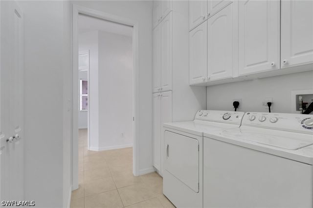 9404 Springview LOOP, Estero, FL 33928