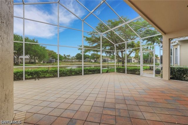 9404 Springview LOOP, Estero, FL 33928