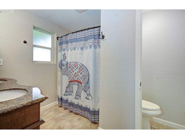 708 Ne 152ND Ave, Vancouver, WA 98660