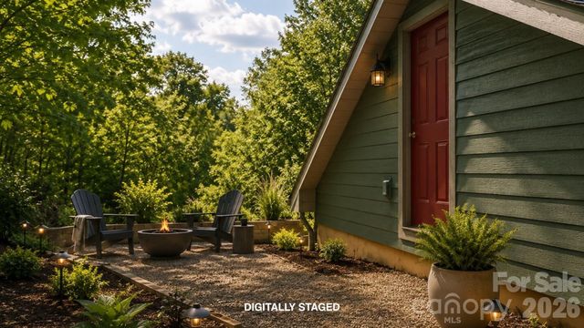 26 Robinson Creek Road, Asheville, NC 28803