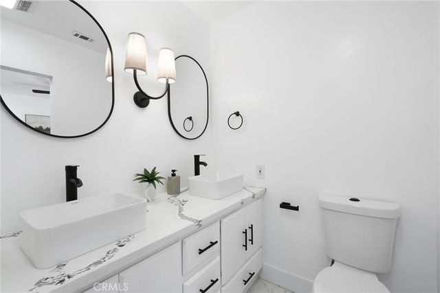 23701 Califa, Los Angeles, CA 91367