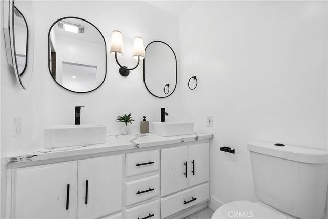 23701 Califa, Los Angeles, CA 91367