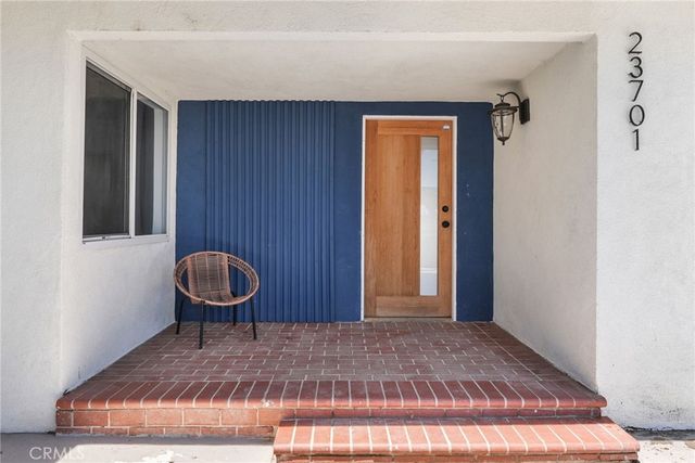 23701 Califa, Los Angeles, CA 91367