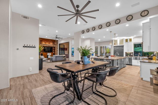 11421 E ASTER Drive, Scottsdale, AZ 85259